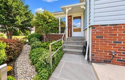 68 Elaine Ter, Yonkers, NY 10701