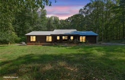 200 Grayson Trail, Hogansville, GA 30230
