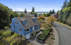 7 Klaskanine Ave, Astoria, OR 97103