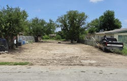 505 E Cortinas, Del Rio, TX 78840