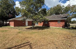 101 Longfellow Lane, Victoria, TX 77904