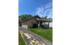 531 5th St, Struthers, OH 44471