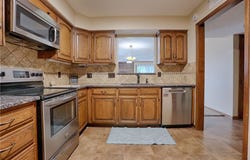 303 E Partridge Avenue, Independence, MO 64055