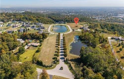 2 Chateaux Des Chambord, Floyds Knobs, IN 47119