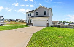 1122 E Lakota Street, Nixa, MO 65714