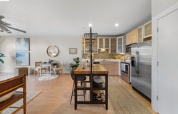 1201 Pine St, Oakland, CA 94607
