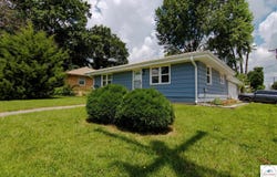 313 S Water St, Clinton, MO 64735