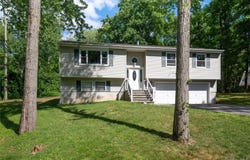 46 Rogers Road, Hyde Park, NY 12538
