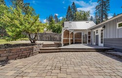 528 McCloud Ave., Mount Shasta, CA 96067
