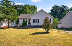 10 River Run, Greenville, SC 29605