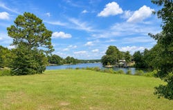 69 Pompano Dr, Hattiesburg, MS 39402
