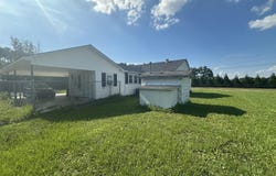 2546 Seminole Trail, Waycross, GA 31501