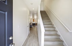 5832 SE WOODLAND Dr, Gresham, OR 97080