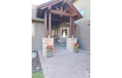 50 Bellflower Ct, Blanchard, ID 83804