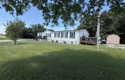 26192 State Highway TT, New Cambria, MO 63558