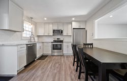 140 Old Ferry Rd, Haverhill, MA 01830