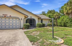 3280 SIESTA Drive, VENICE, FL 34293