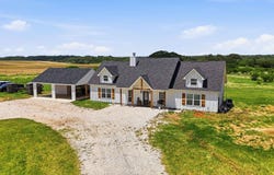 2194 S Ranch Rd 187, Sabinal, TX 78881