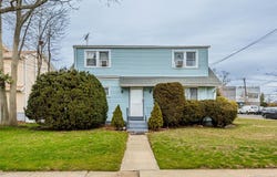 282 Caryl Drive, Lawrence, NY 11559
