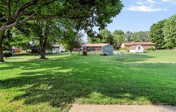 203 Meadow Drive, Troy, IL 62294