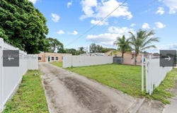 1835 NW 85th St, Miami, FL 33147