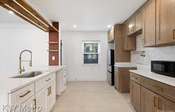 15703 Asbury Park, Detroit, MI 48227
