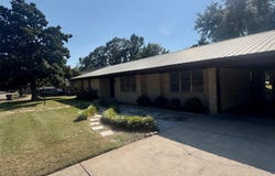 803 SE Avenue K, Idabel, OK 74745
