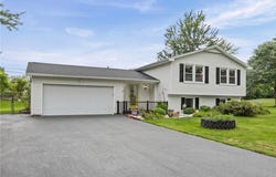 9 Chiswick Circle, Rochester, NY 14624