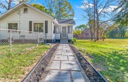 52 Roseneath Avenue, Battle Creek, MI 49037