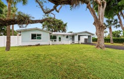 690 SE 5th Court, Pompano Beach, FL 33060