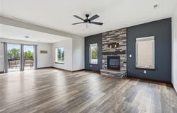 903 Carl Ct, Solon, IA 52333