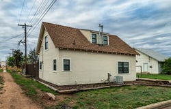 110 NE 3rd St, Tulia, TX 79088