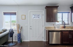 2732 E ROESER Road, Phoenix, AZ 85040