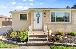 59 Davidson Drive, Depew, NY 14043