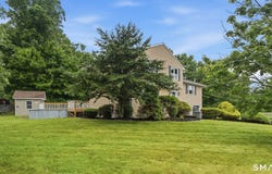 85 Geraldine Drive, Naugatuck, CT 06770