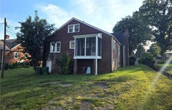 607 W Main Street, Pilot Mountain, NC 27041