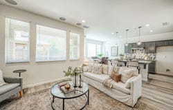 876 Winchell Way W, Madera, CA 93636