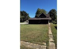1103 S Grant Ave, Chanute, KS 66720