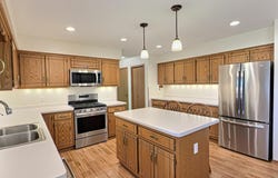 10 George Street E, Maple Lake, MN 55358