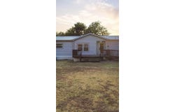 201 S Wall Street, Shamrock, TX 79079