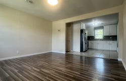 905 S Griffith Avenue, Aurora, MO 65605