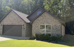 228 Gateway Trail, Arab, AL 35976