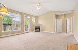 17201 E 32nd Street S, Independence, MO 64055