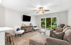5300 Walnut Avenue, Downers Grove, IL 60515