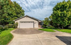 11218 Diehl Lake Drive, Berlin Center, OH 44401