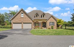 223 Lakeview Drive, Jamestown, KY 42629