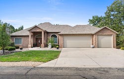 842 Silver Cliff Way, Branson West, MO 65737