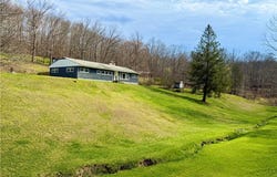 9 Samantha Drive, Clendenin, WV 25045