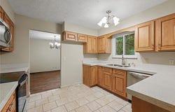 2980 Meadow Park, Kettering, OH 45440