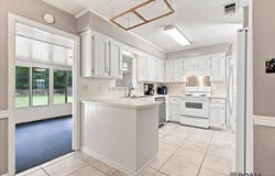 12915 N Oak Tree Dr, Baton Rouge, LA 70818